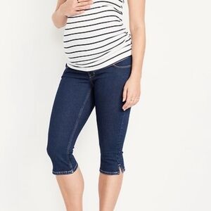 Maternity denim capris